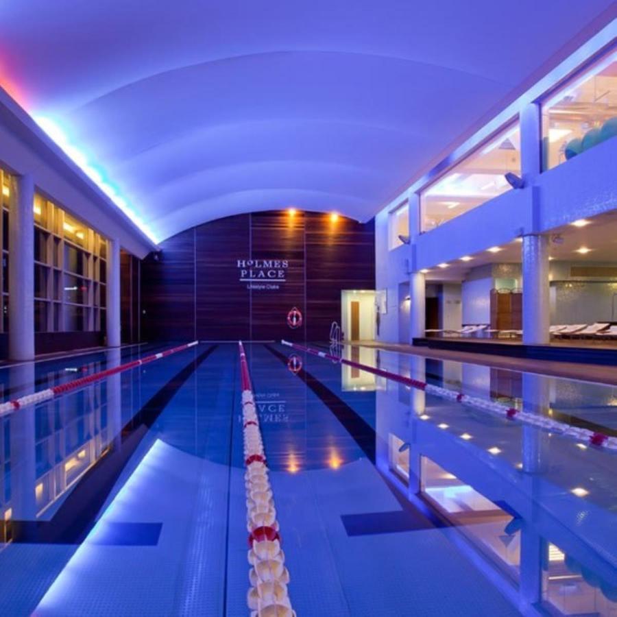 Modern Apartment With Pool Near Golden Terraces Varşova Dış mekan fotoğraf
